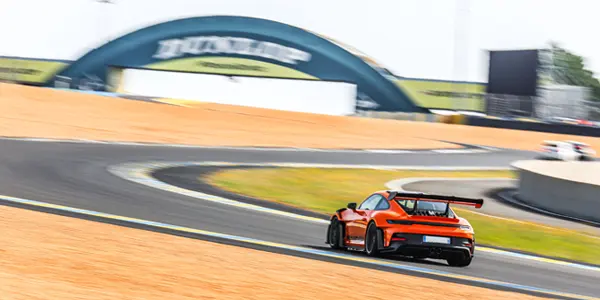 pilotage sur circuit d'exception avec nomad